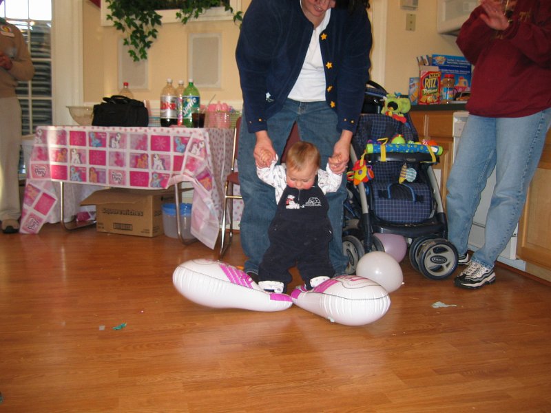 20041204 Jillian bday 08.JPG